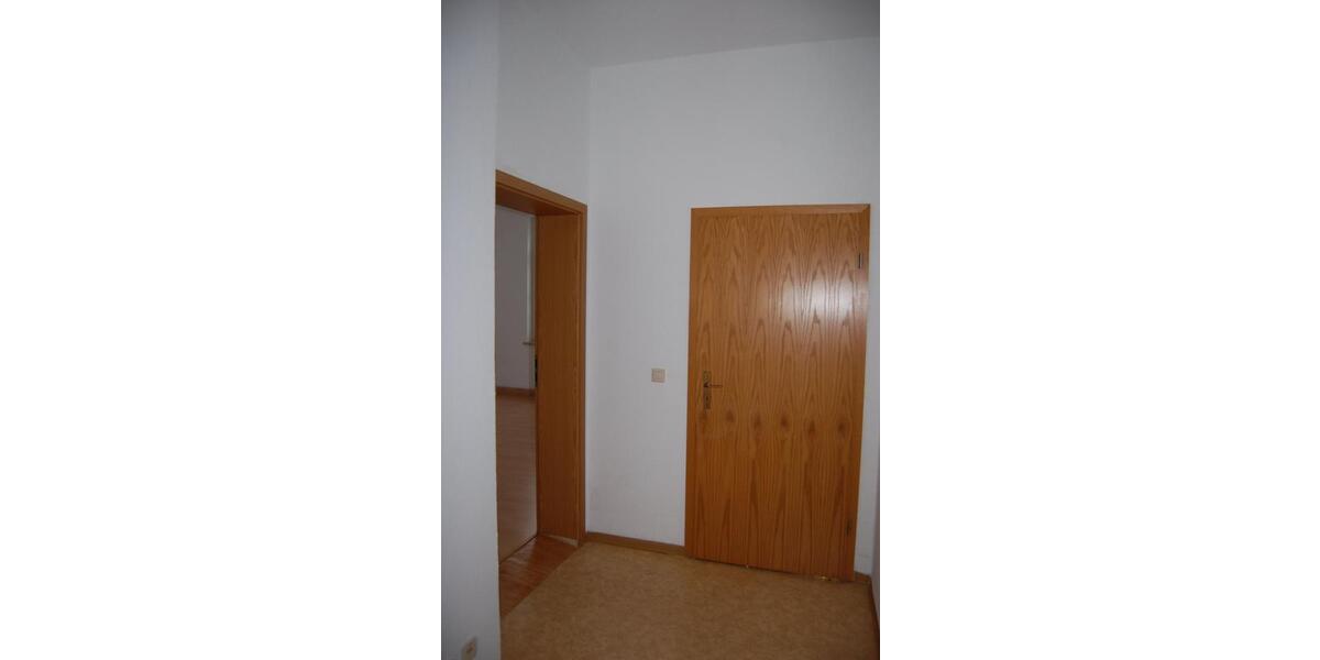 Etagenwohnung Köthen (Anhalt) - 1 Zimmer, 40 m&sup2;, 200&euro; | Angebot:24614946