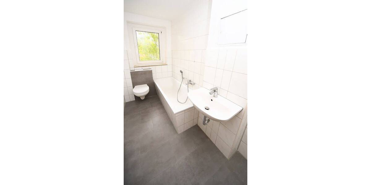 Etagenwohnung Eisleben Lutherstadt Eisleben - 4 Zimmer, 68 m&sup2;, 409&euro; | Angebot:26894891