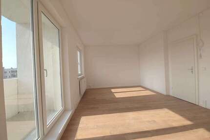 Wohnung Halle Halle-Neustadt - 5 Zimmer, 103 m&sup2;, 785&euro; | Angebot:27338803