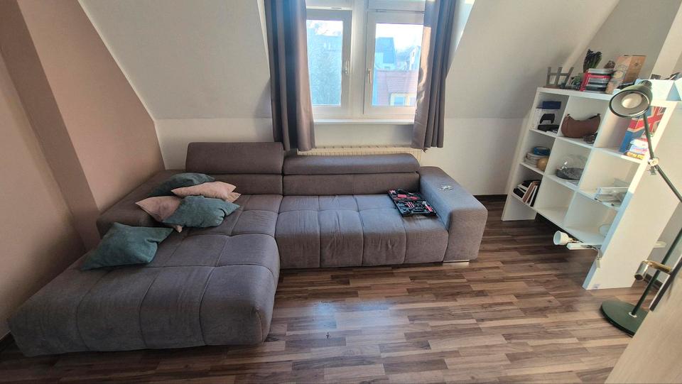 Dachgeschoßwohnung Halle (Saale) Frohe Zukunft - 2 Zimmer, 50 m&sup2;, 400&euro; | Angebot:25104004