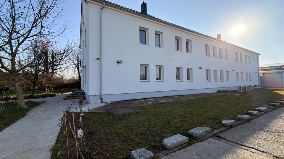 Erdgeschoßwohnung Leuna - 4 Zimmer, 82 m&sup2;, 800&euro; | Angebot:26367179