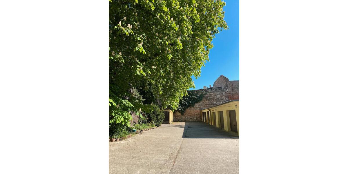 Garagen / Stellplätze Halle (Saale) - 90&euro; | Angebot:26640697