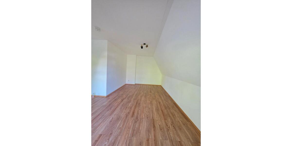 Dachgeschoßwohnung Markranstädt - 1 Zimmer, 33 m&sup2;, 69.000&euro; | Angebot:27098949