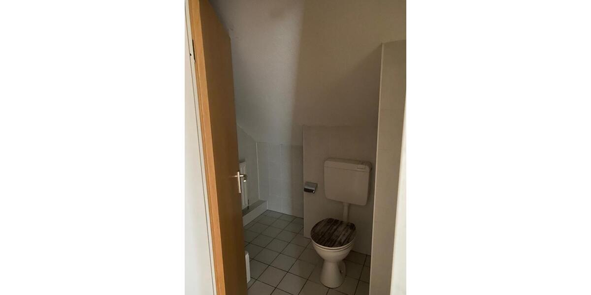 Dachgeschoßwohnung Salzatal - 1.5 Zimmer, 28 m&sup2;, 40.500&euro; | Angebot:23429092