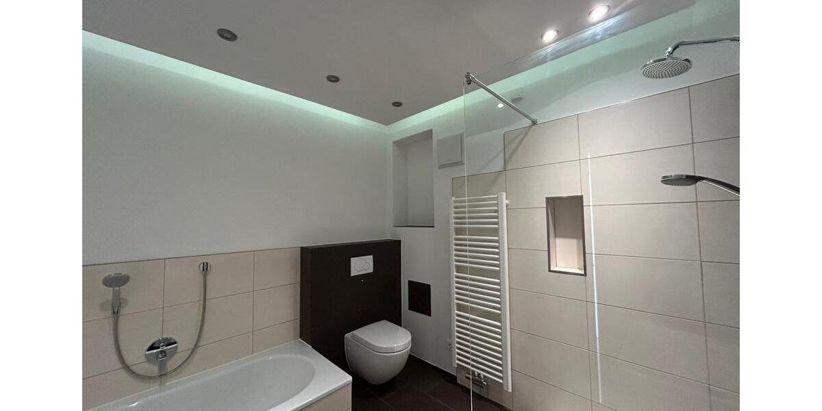 Erdgeschoßwohnung Halle (Saale) Frohe Zukunft - 3 Zimmer, 91 m&sup2;, 1.350&euro; | Angebot:25943685