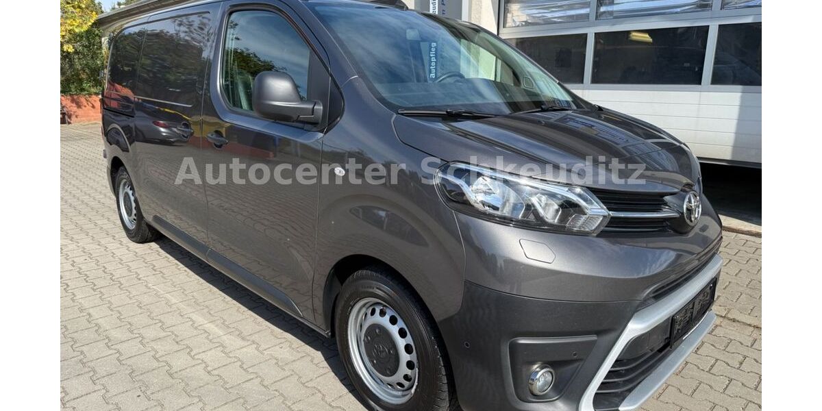 Toyota Proace (Verso) 162.000 km 11.991 &euro; Schkeuditz 04435
