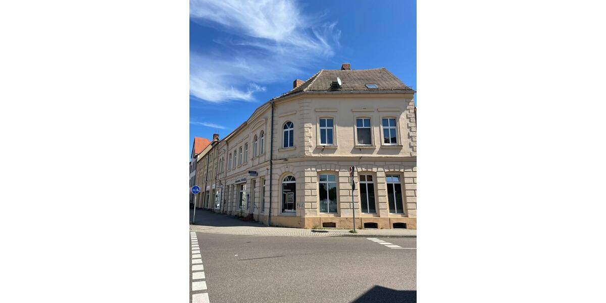 Erdgeschoßwohnung Bitterfeld-Wolfen Bitterfeld - 1 Zimmer, 96 m&sup2;, 700&euro; | Angebot:24884929