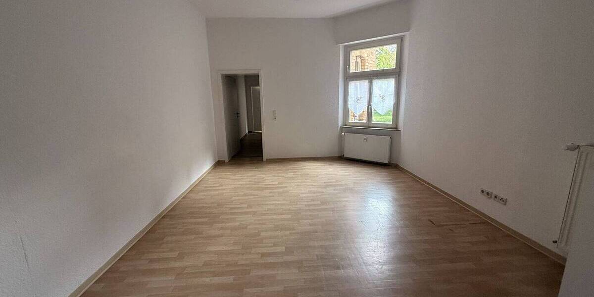 Etagenwohnung Bitterfeld Anhaltsiedlung - 4 Zimmer, 120 m&sup2;, 755&euro; | Angebot:26502887