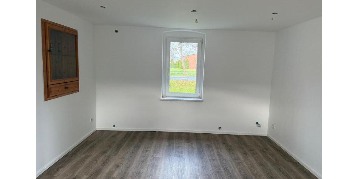 Provisionsfrei, saniert 3 Zimmer Reihenhaus in Schkopau- Bündorf 3 zimmer