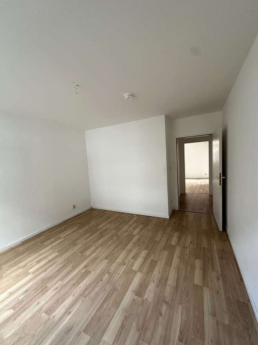 ++Erdgeschosswohnung mit 2 Balkone und Tiefgarage++ 3 zimmer