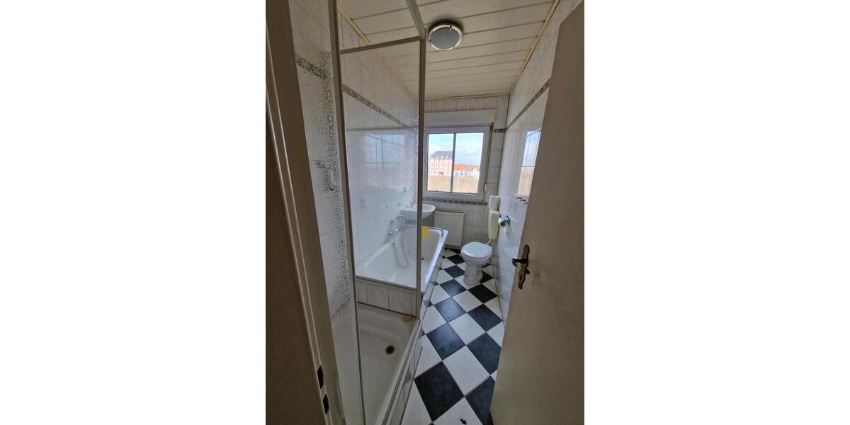 Reihenhaus Leuna - 5 Zimmer, 90 m&sup2;, 149.000&euro; | Angebot:25379067