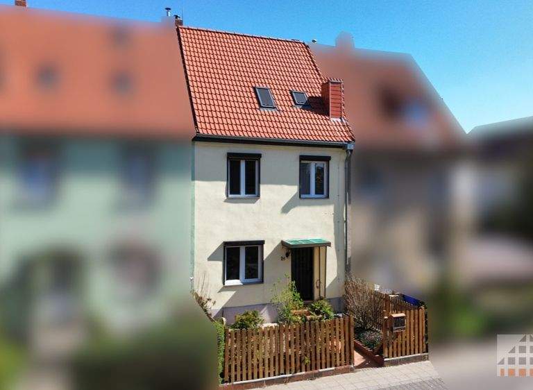 Reihenmittelhaus Leuna - 5 Zimmer, 100 m&sup2;, 94.000&euro; | Angebot:25768963