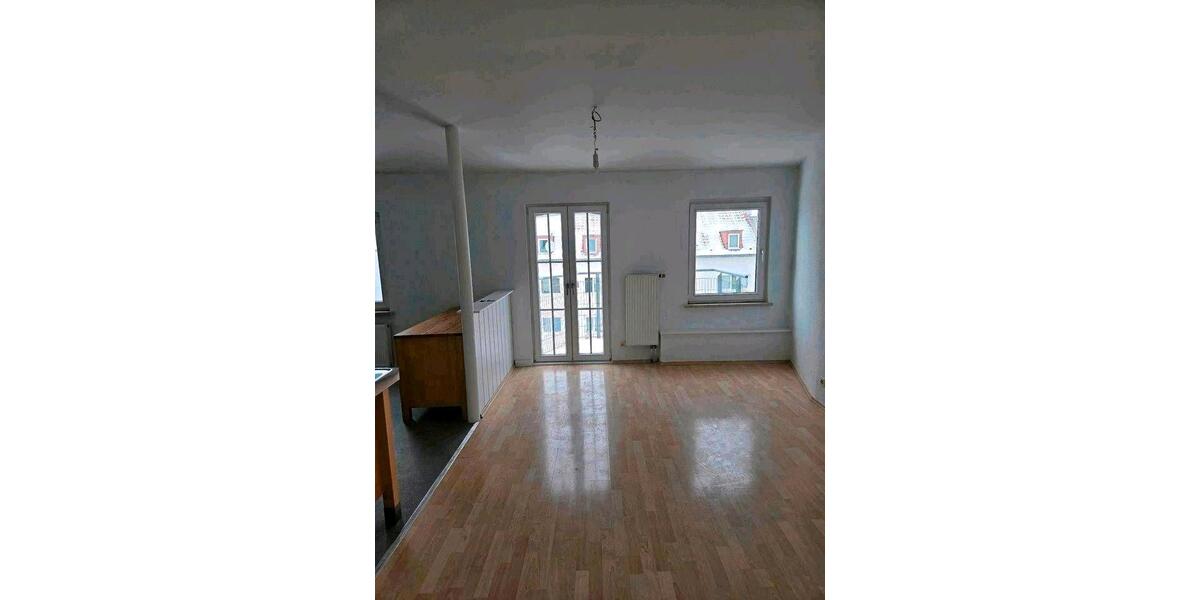 Dachgeschoßwohnung Halle (Saale) - 2 Zimmer, 79 m&sup2;, 109.000&euro; | Angebot:26114166