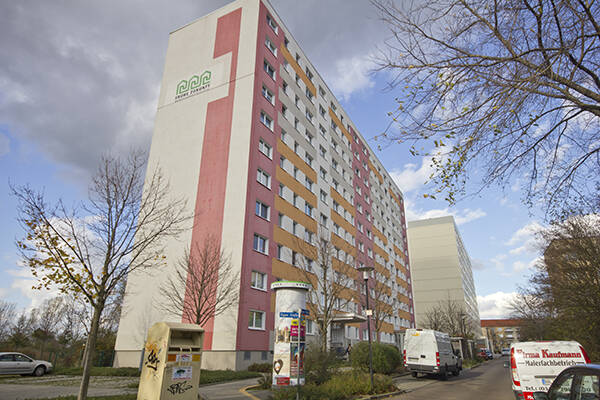 In der Herrichtung! 3-RaumWohnung in der Aufzugsetage mit Dusche!