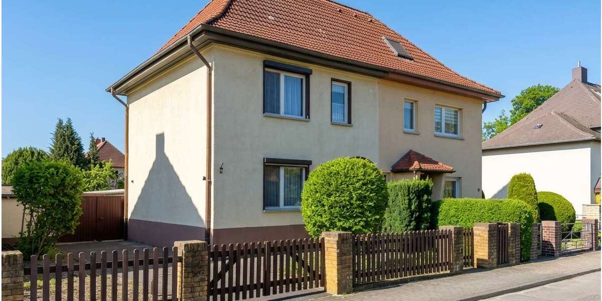Einfamilienhaus Bitterfeld-Wolfen Wolfen - 5 Zimmer, 119 m&sup2;, 89.000&euro; | Angebot:27023340