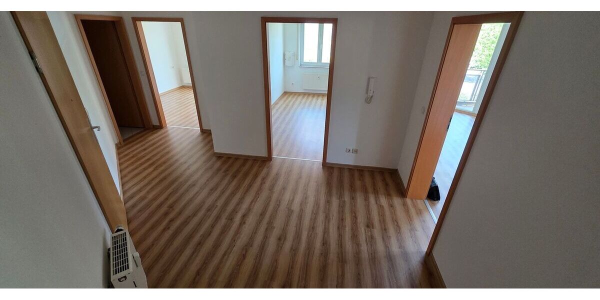 3-Raum-Whg. 83,2 qm 1.OG mit Balkon + TG-Platz - Appartement Schkeuditz Wehlitz | Angebot:27528123