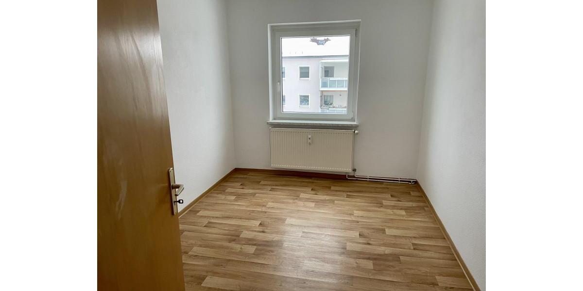 Etagenwohnung Bad Dürrenberg - 3 Zimmer, 66 m&sup2;, 415&euro; | Angebot:24864785