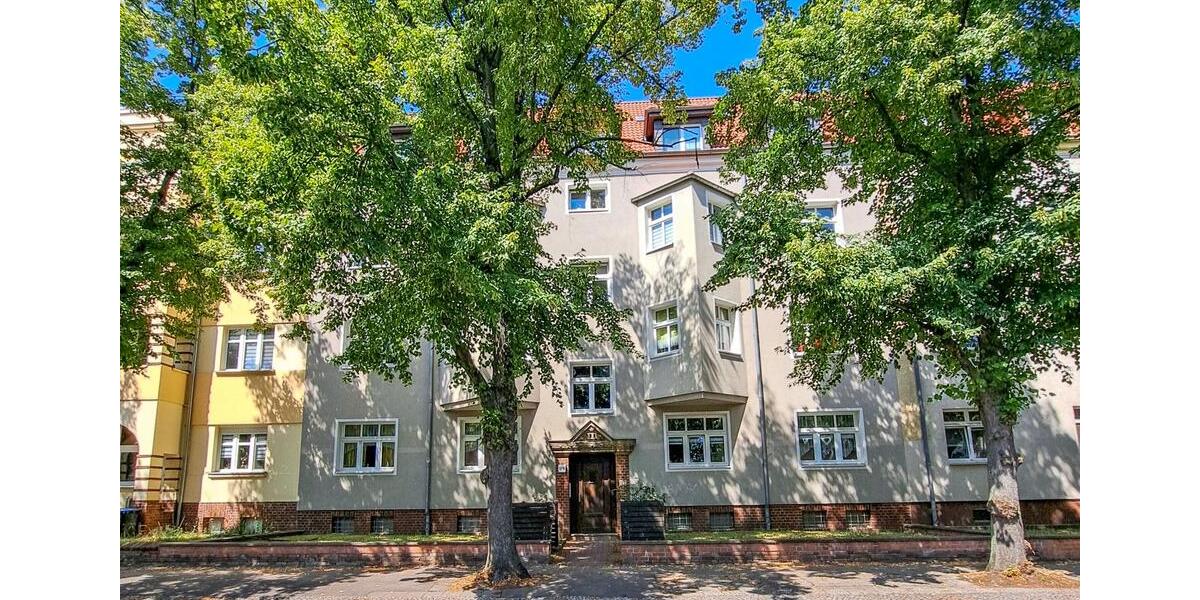 Dachgeschoßwohnung Halle (Saale) Damaschkestraße - 3 Zimmer, 72 m&sup2;, 700&euro; | Angebot:24590323