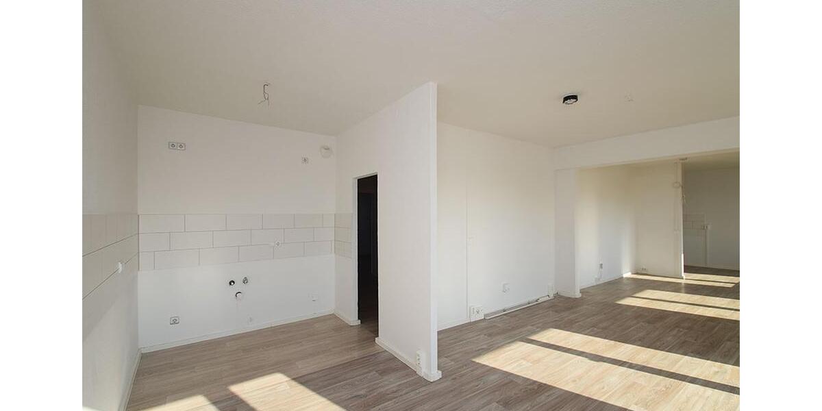 Etagenwohnung Halle (Saale) Silberhöhe - 5 Zimmer, 116 m&sup2;, 731&euro; | Angebot:26003371