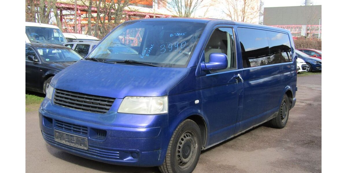 VW T5 Transporter 372.807 km 2.990 &euro; Halle 06130