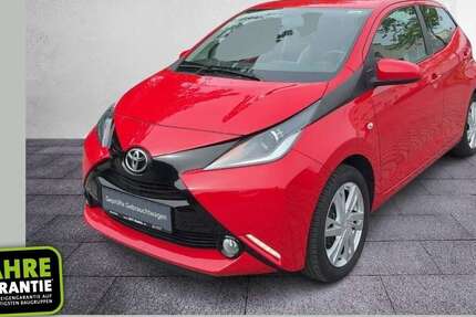 Toyota Aygo 66.914 km 8.888 &euro; Halle 06130