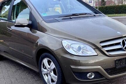 Mercedes-Benz B 180 177.567 km 4.290 &euro; Schkopau / OT Wallendorf 06258