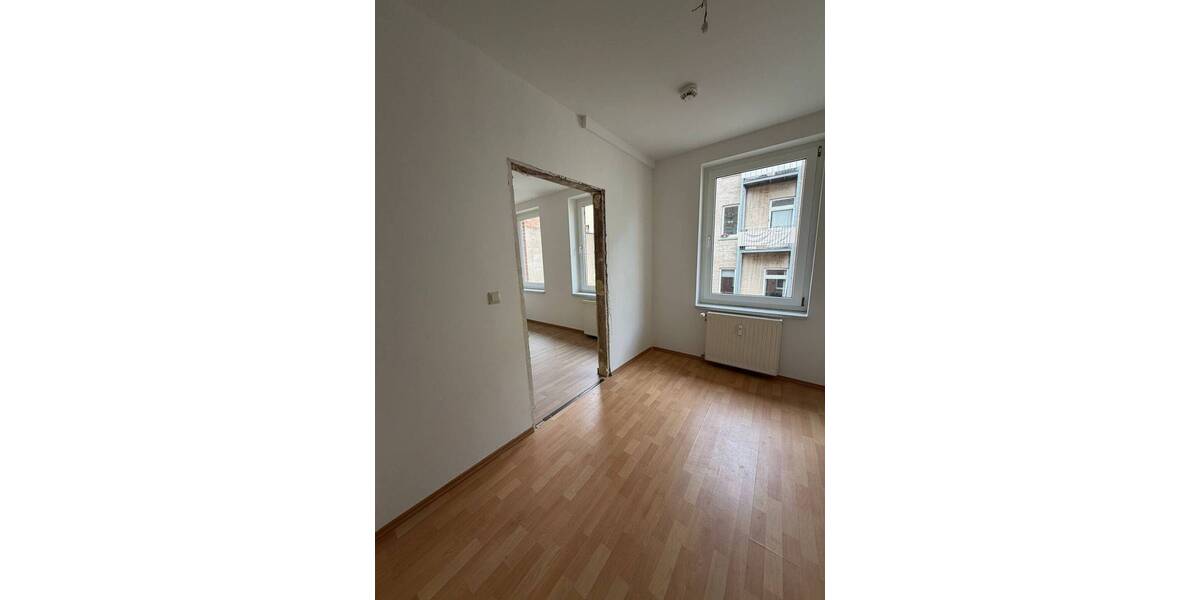 Zimmer Halle (Saale) Innenstadt - 2 Zimmer, 47 m&sup2;, 380&euro; | Angebot:26274869