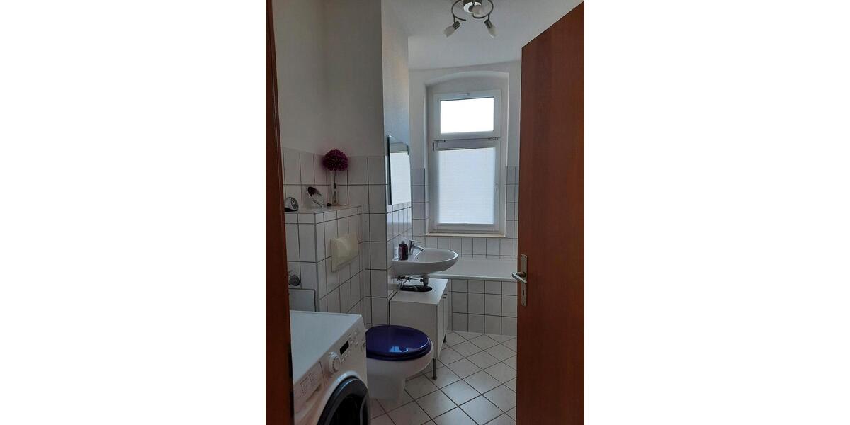 Etagenwohnung Halle (Saale) Damaschkestraße - 3 Zimmer, 70 m&sup2;, 750&euro; | Angebot:25614490