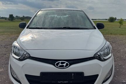 Hyundai i20 19.137 km 5.699 &euro; Kabelsketal 06184