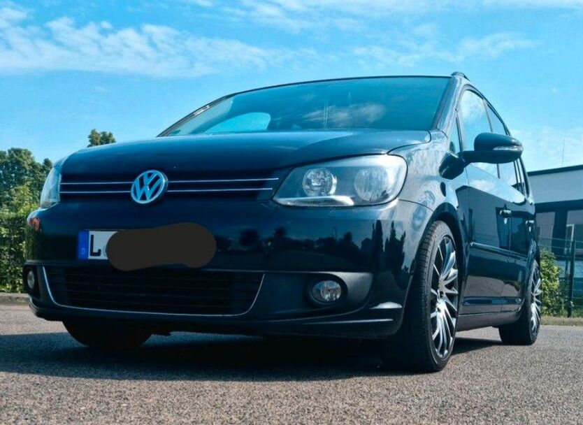 VW Touran 181.200 km 5.400 € Leipzig 04357