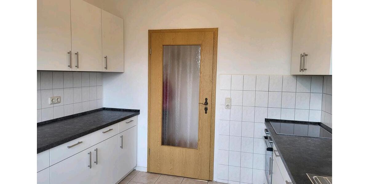 Etagenwohnung Bitterfeld-Wolfen Wolfen - 3 Zimmer, 86 m&sup2;, 725&euro; | Angebot:25408251