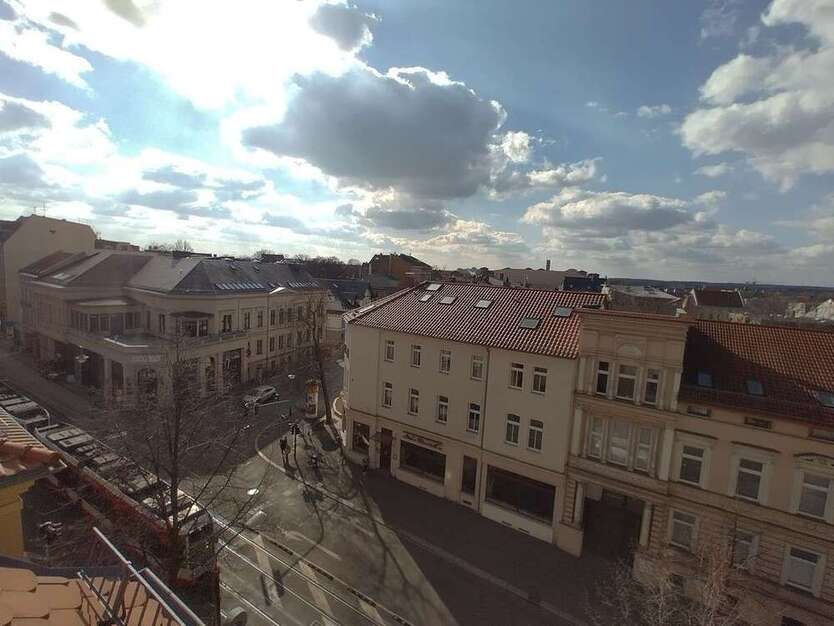 Wohnung zum Mieten in Halle 1.090 € 121.2 m²