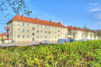 Wohnung zum Mieten in Halle 413 € 51.74 m² 2 zimmer