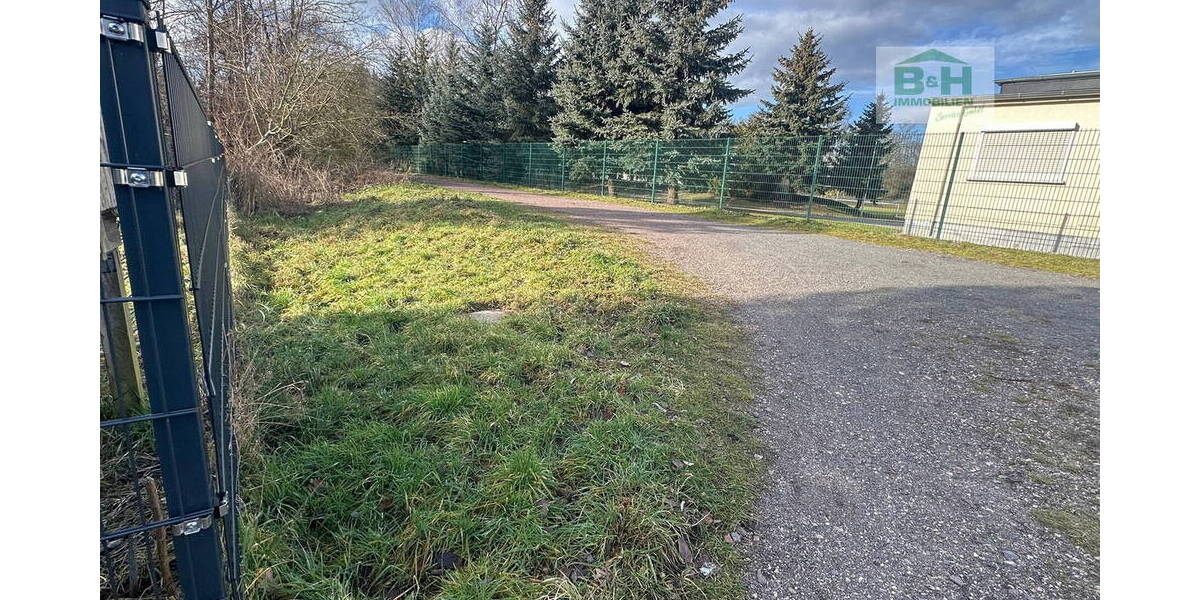 Grundstück Bitterfeld-Wolfen Holzweißig - 39.900&euro; | Angebot:25727896