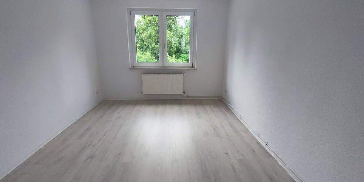 Etagenwohnung Merseburg Kötzschen - 2 Zimmer, 50 m&sup2;, 306&euro; | Angebot:25278164