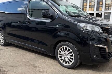 Peugeot Traveller 181.500 km 18.999 &euro; Halle 06118