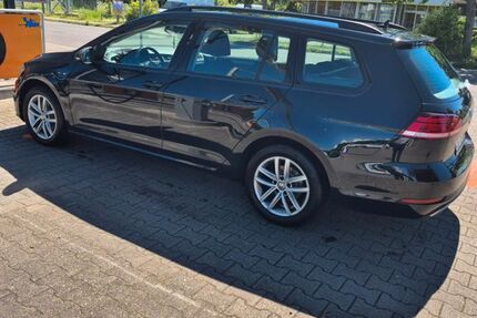 VW Golf 214.000 km 9.999 &euro; Kabelsketal OT Osmünde 06184