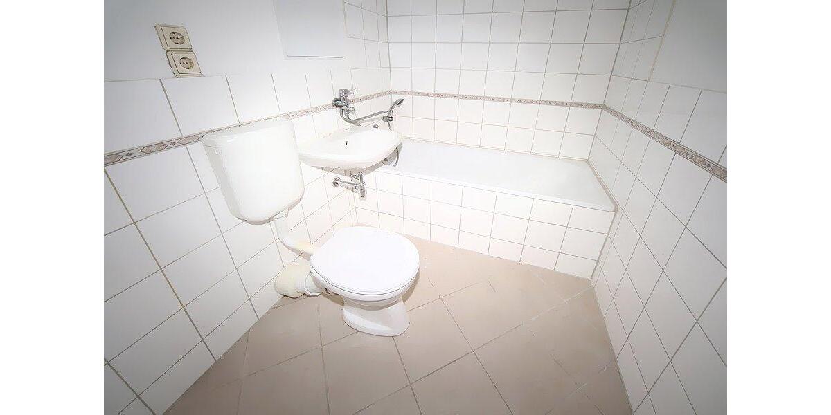 Etagenwohnung Eisleben (Lutherstadt) - 4 Zimmer, 66 m&sup2;, 334&euro; | Angebot:26262189