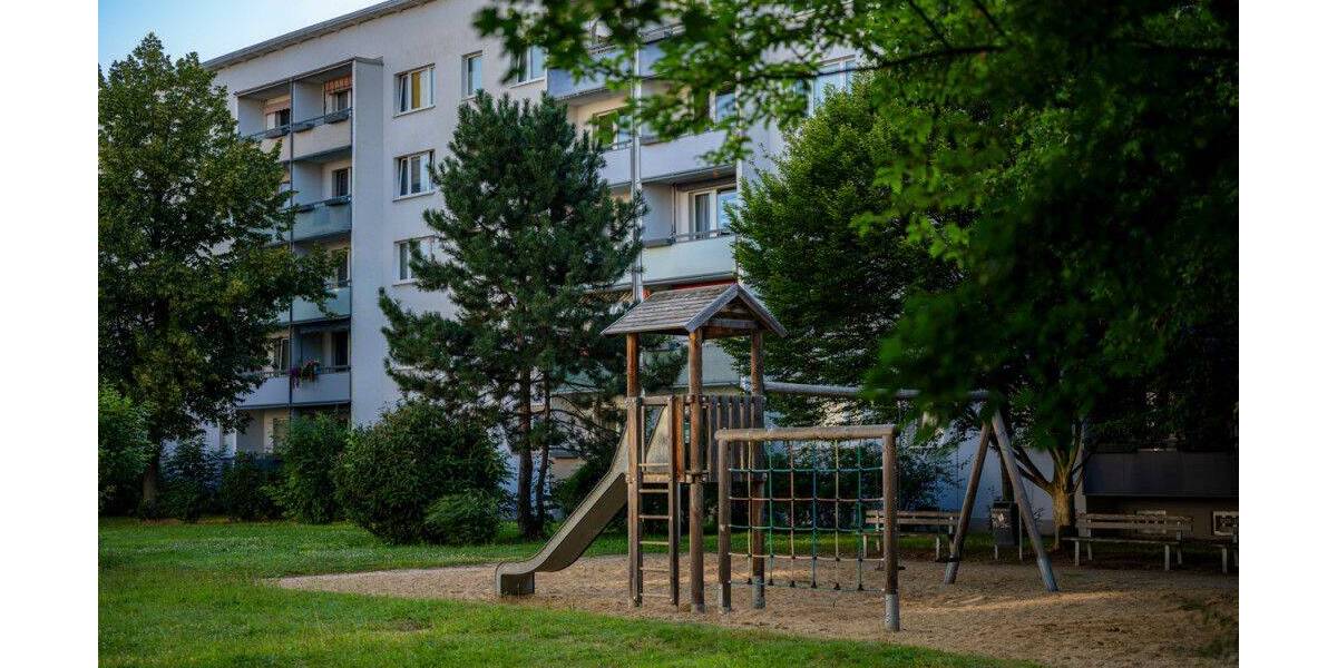 Etagenwohnung Halle (Saale) Westliche Neustadt - 2 Zimmer, 48 m&sup2;, 300&euro; | Angebot:26930332