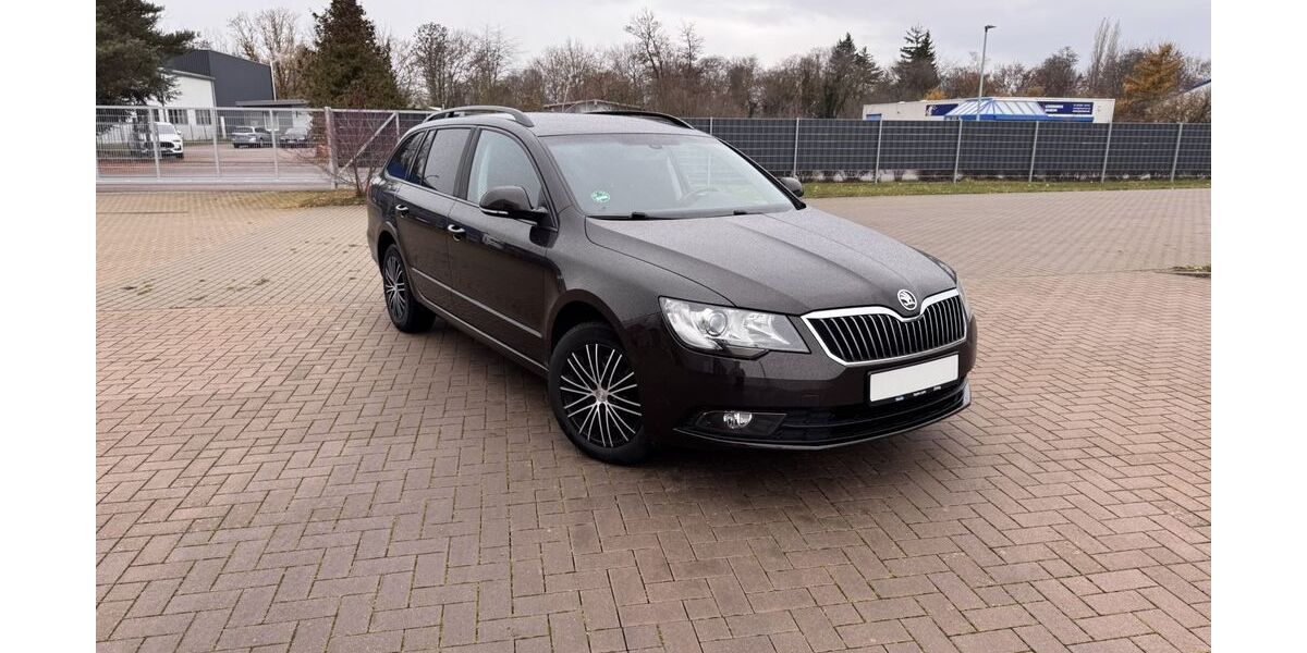 Skoda Superb 163.978 km 5.800 &euro; Zörbig bei Leipzig 06780