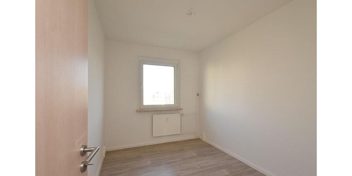 Etagenwohnung Halle (Saale) Silberhöhe - 5 Zimmer, 116 m&sup2;, 731&euro; | Angebot:26003371