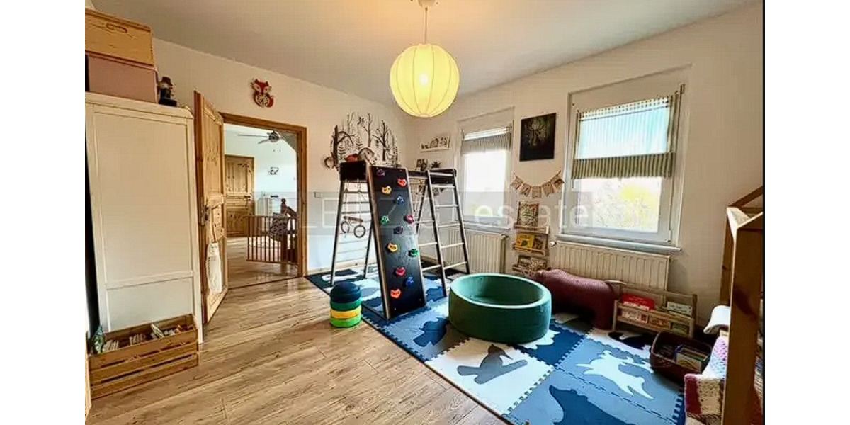 Einfamilienhaus Bad Dürrenberg - 6 Zimmer, 180 m&sup2;, 297.000&euro; | Angebot:25173035