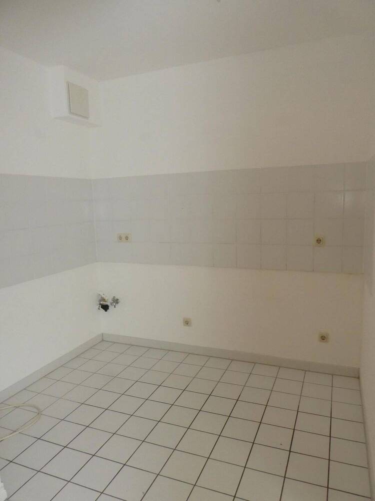 Zentrumsnah...Niedliche 3-Raum-Wohnung mit Balkon+Laminat!