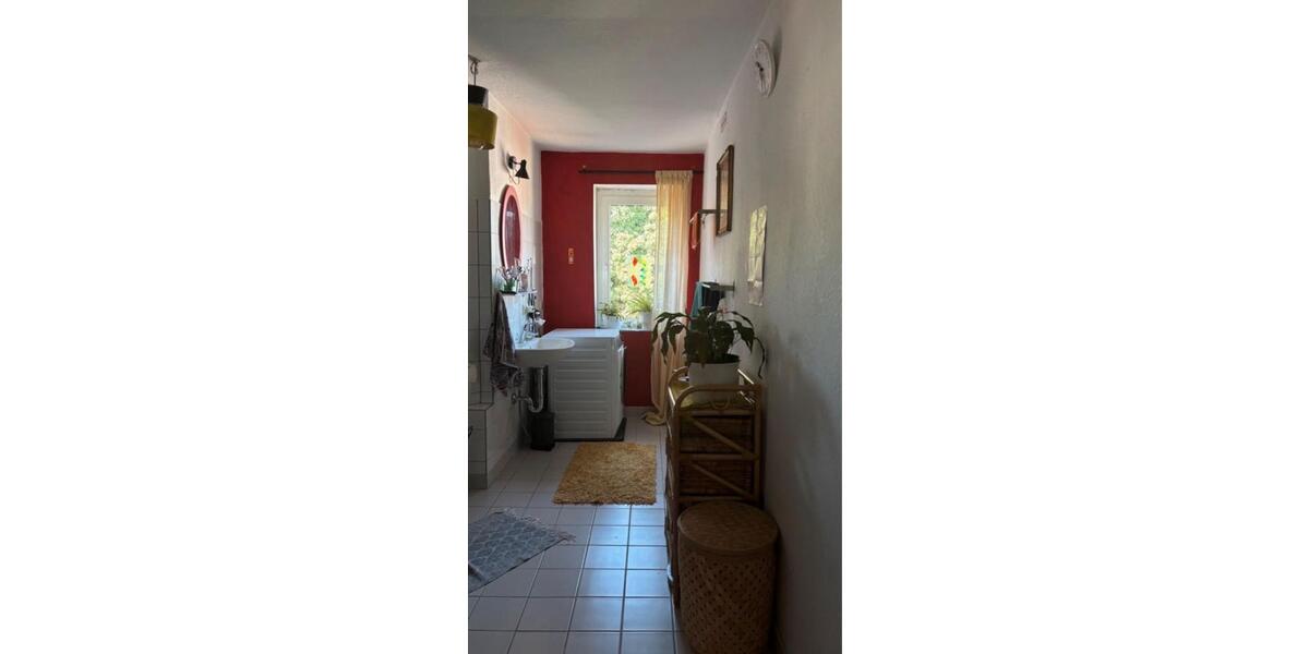 Dachgeschoßwohnung Halle (Saale) - 4 Zimmer, 90 m&sup2;, 631&euro; | Angebot:25407102