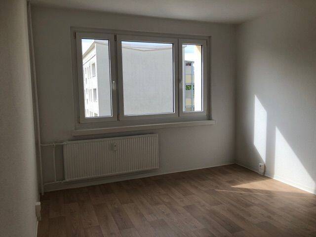 Etagenwohnung Halle (Saale) Südliche Neustadt - 2 Zimmer, 41 m&sup2;, 279&euro; | Angebot:26826626