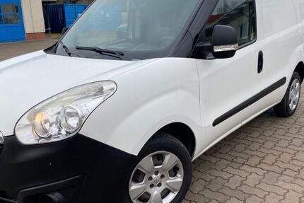 Opel Combo 187.141 km 4.490 € Glauzig 06369