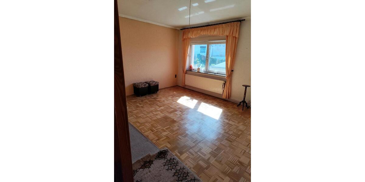 Reihenhaus Gerbstedt - 6 Zimmer, 140 m&sup2;, 840&euro; | Angebot:27533173