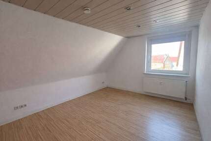 Wohnung Sandersdorf-Brehna OT Roitzsch Roitzsch - 3 Zimmer, 42 m&sup2;, 320&euro; | Angebot:26186216