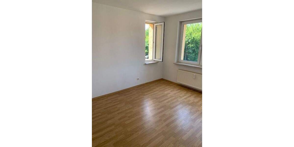 Etagenwohnung Halle (Saale) Radewell-Osendorf - 2 Zimmer, 50 m&sup2;, 400&euro; | Angebot:26909140