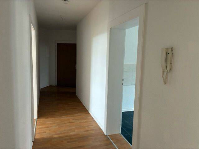 Etagenwohnung Halle (Saale) Diemitz - 3 Zimmer, 95 m&sup2;, 643&euro; | Angebot:26804972